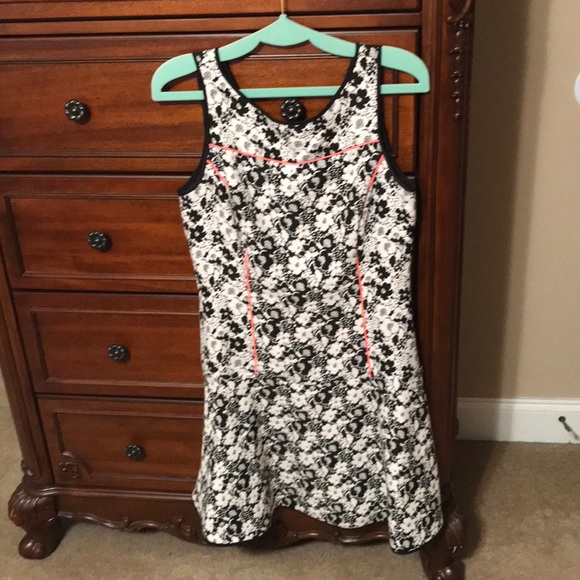 Banana Republic Dresses & Skirts - Fit and flare dress